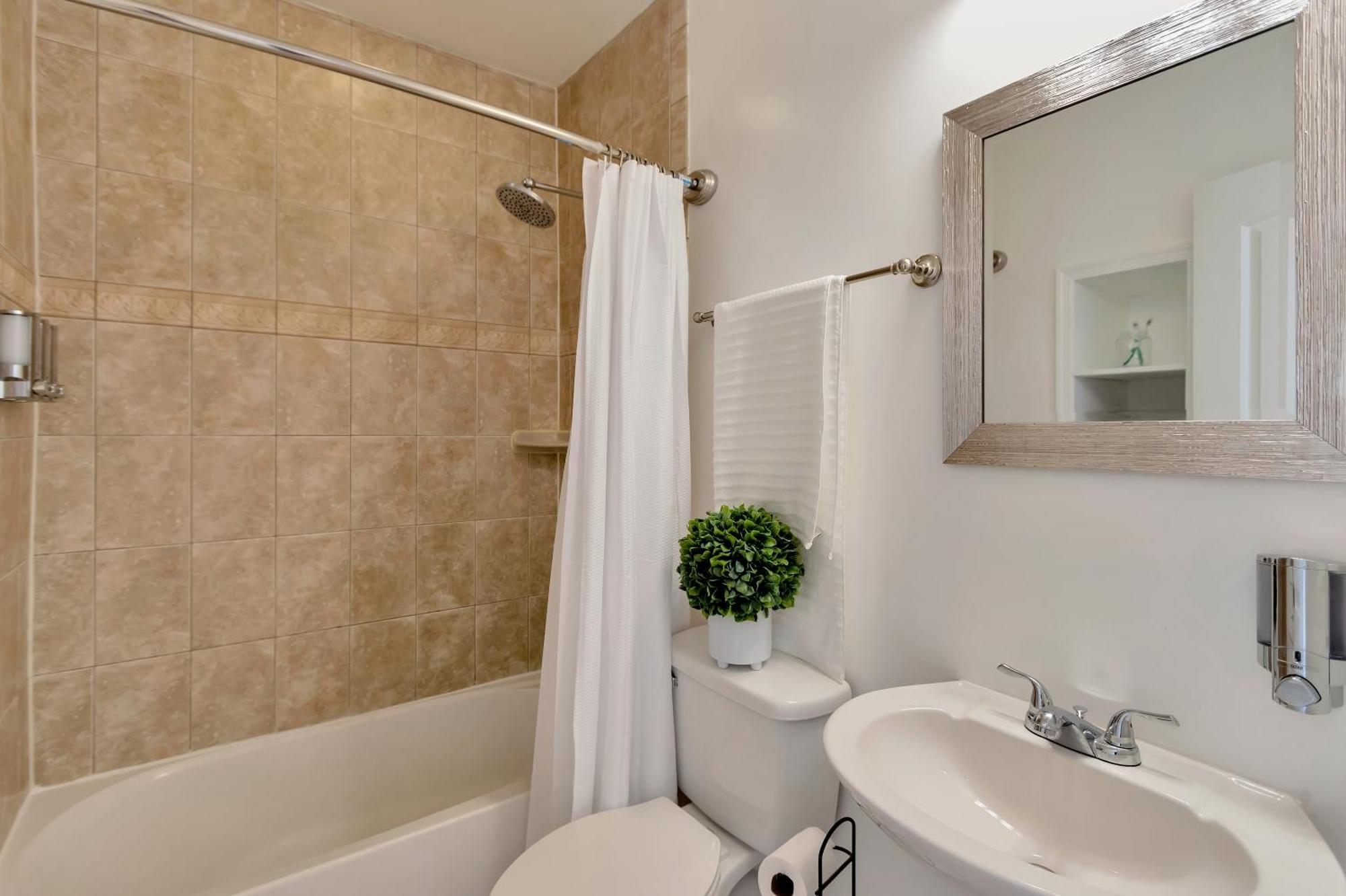 Dc A Lovely Urban Oasis Condo Washington Exterior foto